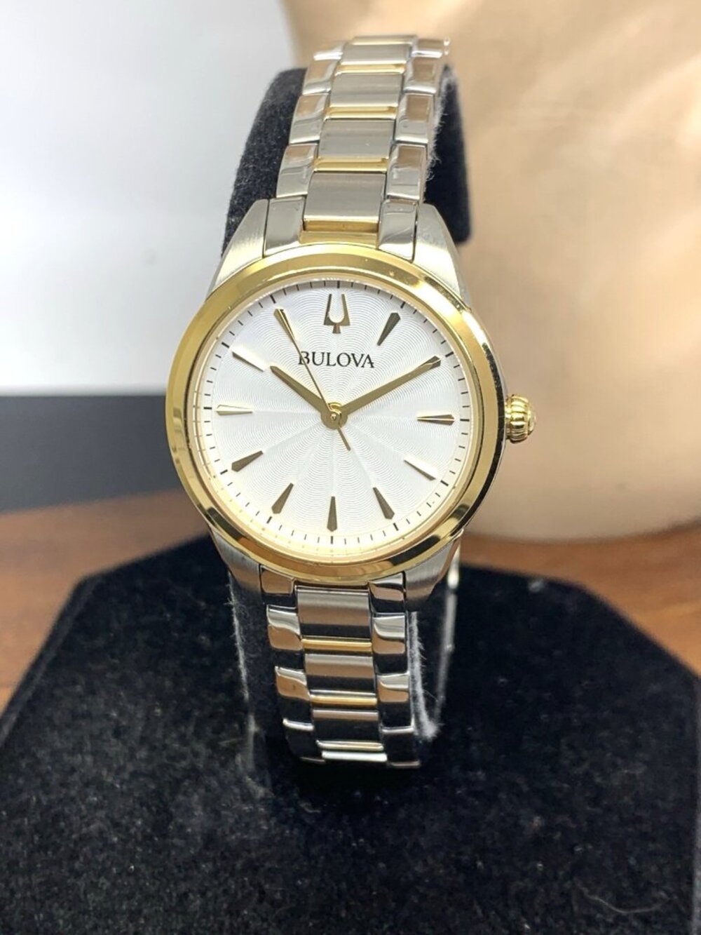 Bulova Women's Watch 98L277 Quartz 28mm Two Tone Stainless Steel Bracelet